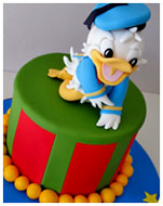 Donald-Duck-Birthday-Cake